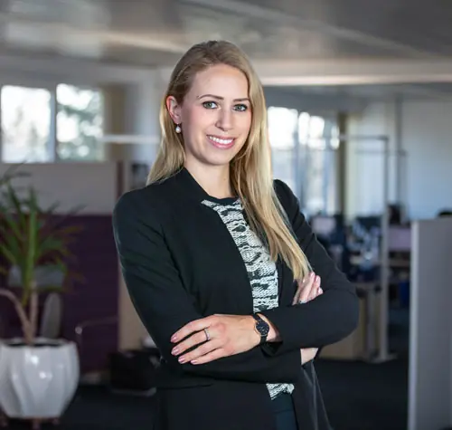 women with a business suit-your team from north america